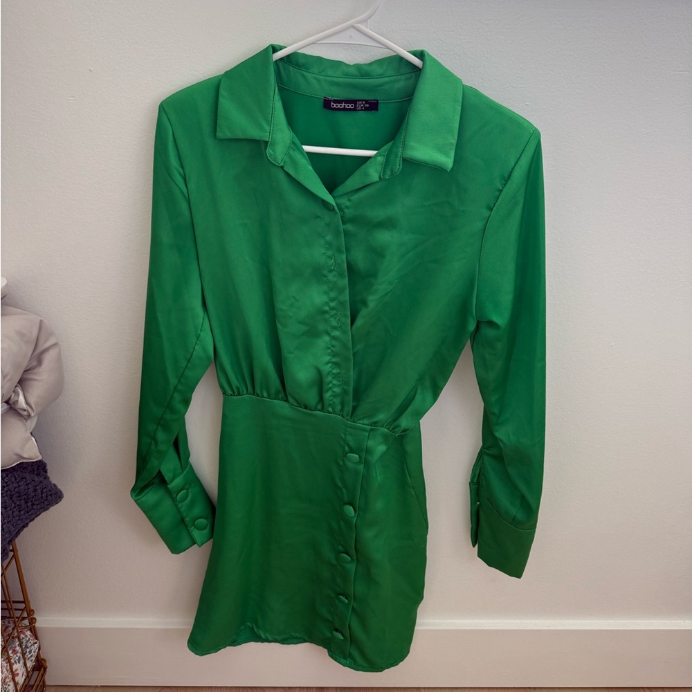 green boohoo mini dress